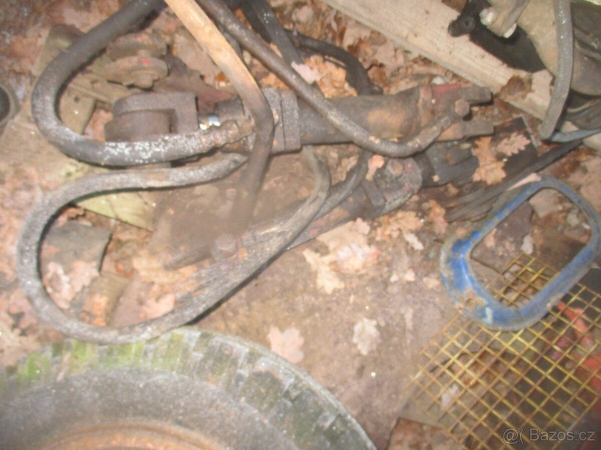 hydraulické pístnice a další hydraulika - 2