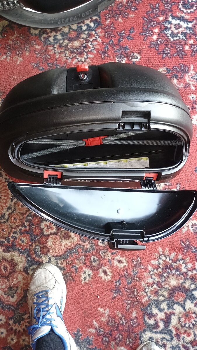 Boční Kufry na motorku Givi keyless - 2