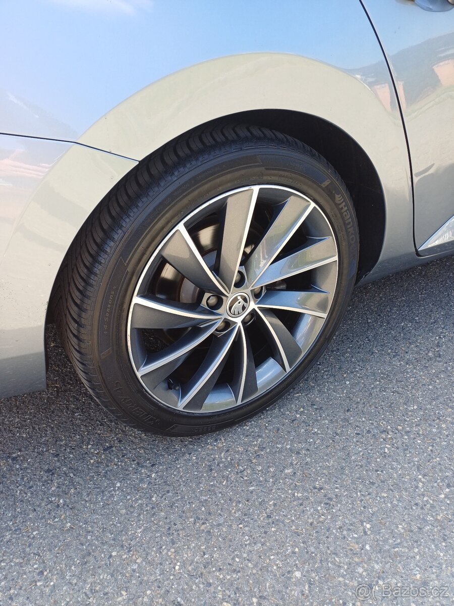 ŠKODA SUPERB 3 LAURIN A KLEMENT - 2