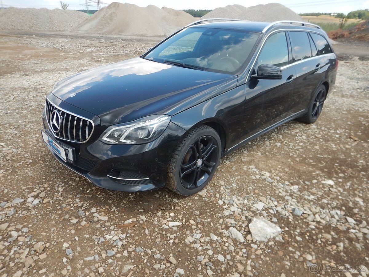 MB E 220 CDI, DIGIKLIMA, TAŽNÉ - 2