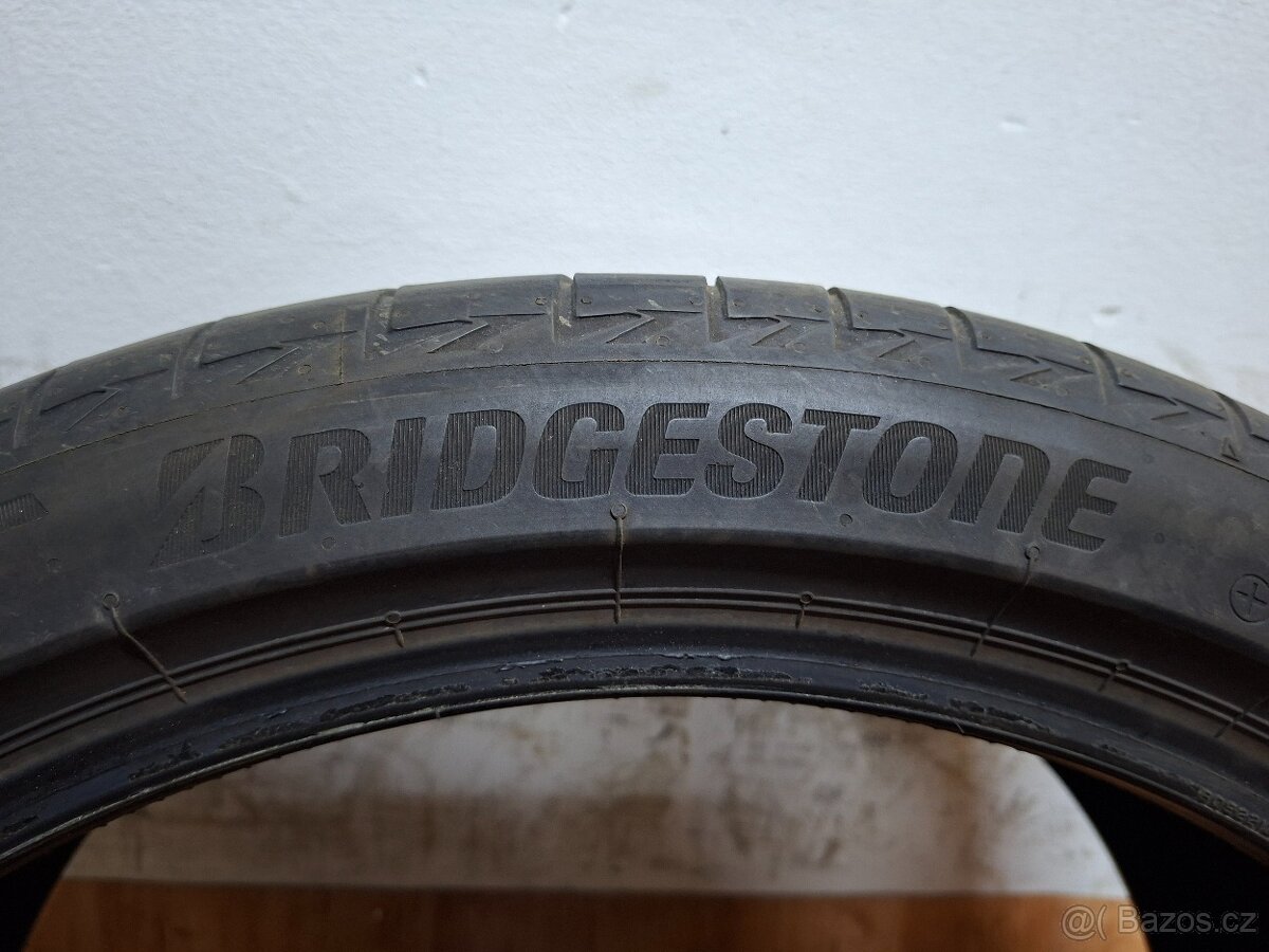 Letní pneu 255/40/21 Bridgestone - 2