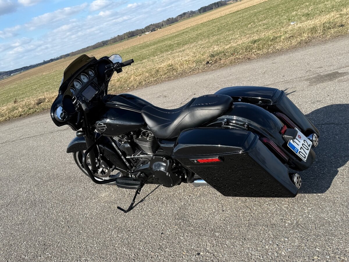 Harley davidson street glide 2016 64kw - 2