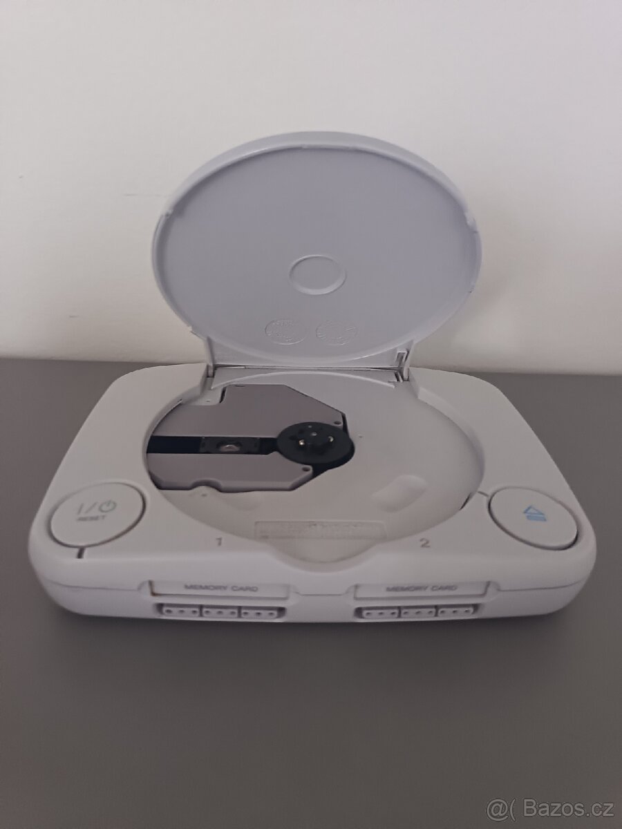 PlayStation 1 slim - 2