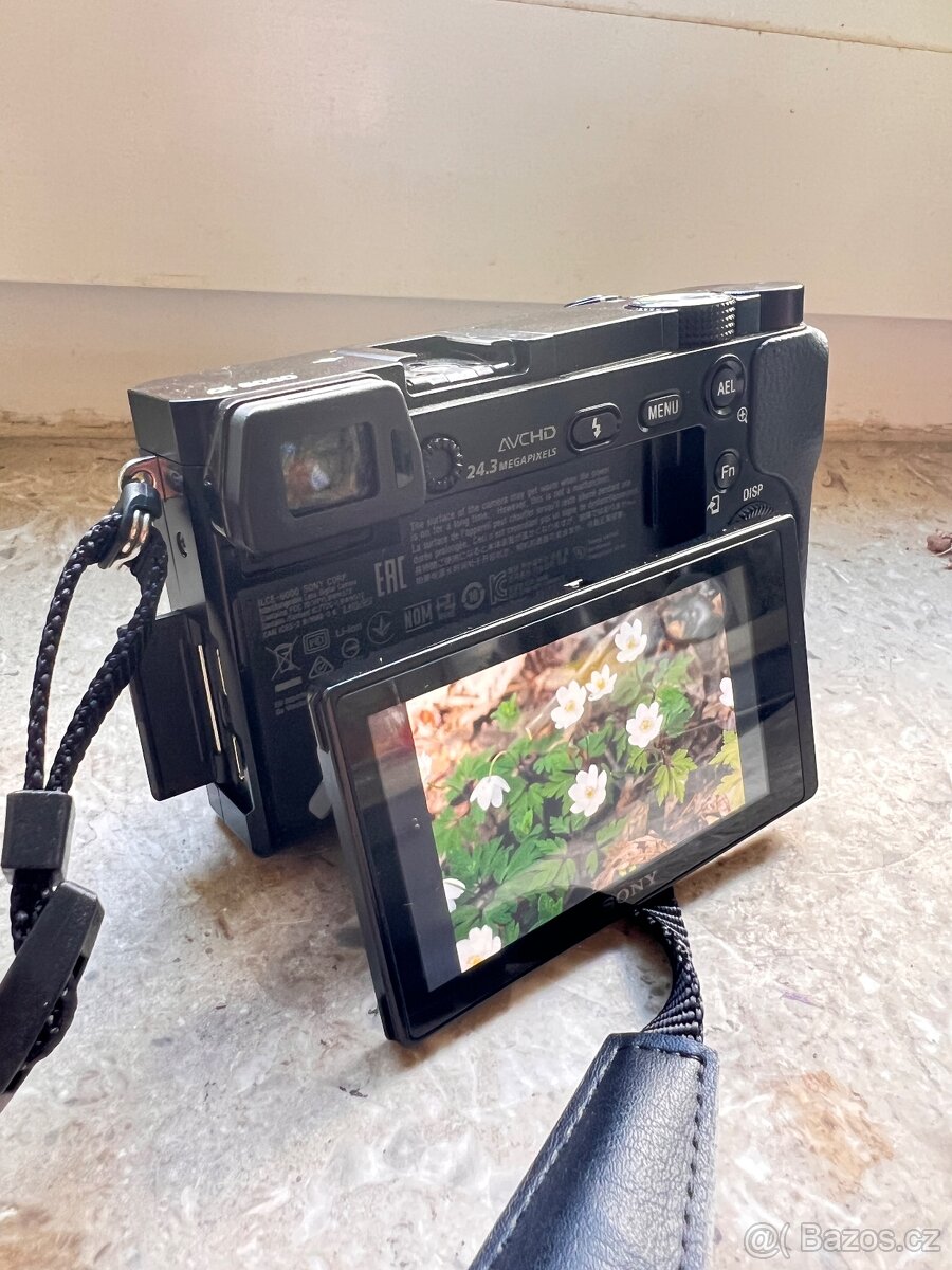 Sony Alpha 6000 (α6000) – Double Lens Kit + Brašna - 2
