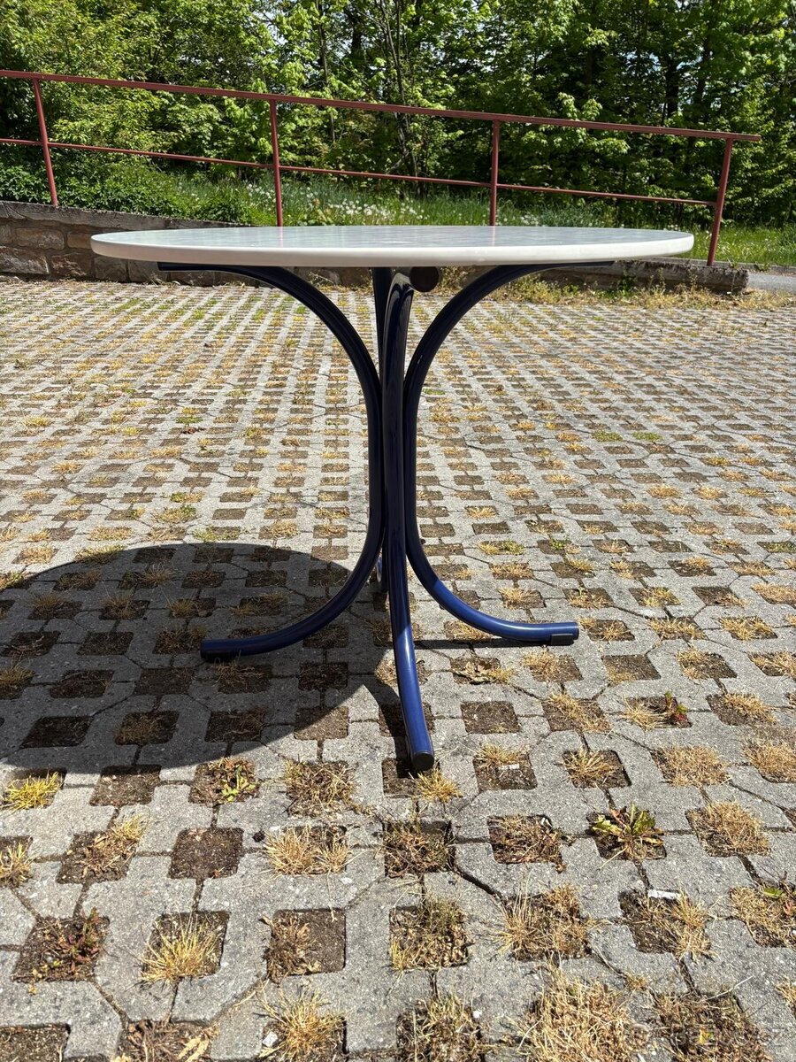 stůl kulatý + židle - 2