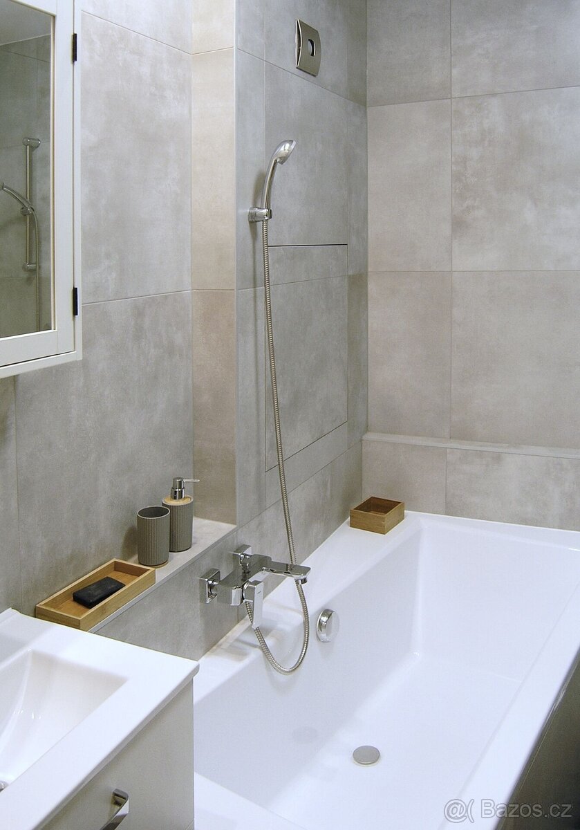 Pronájem vybaveného bytu, po celkové rekonstrukci, 1+1, 40m2 - 2