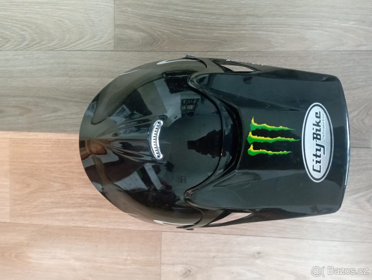 Dětská moto helma + brýle - dobrý stav - 2