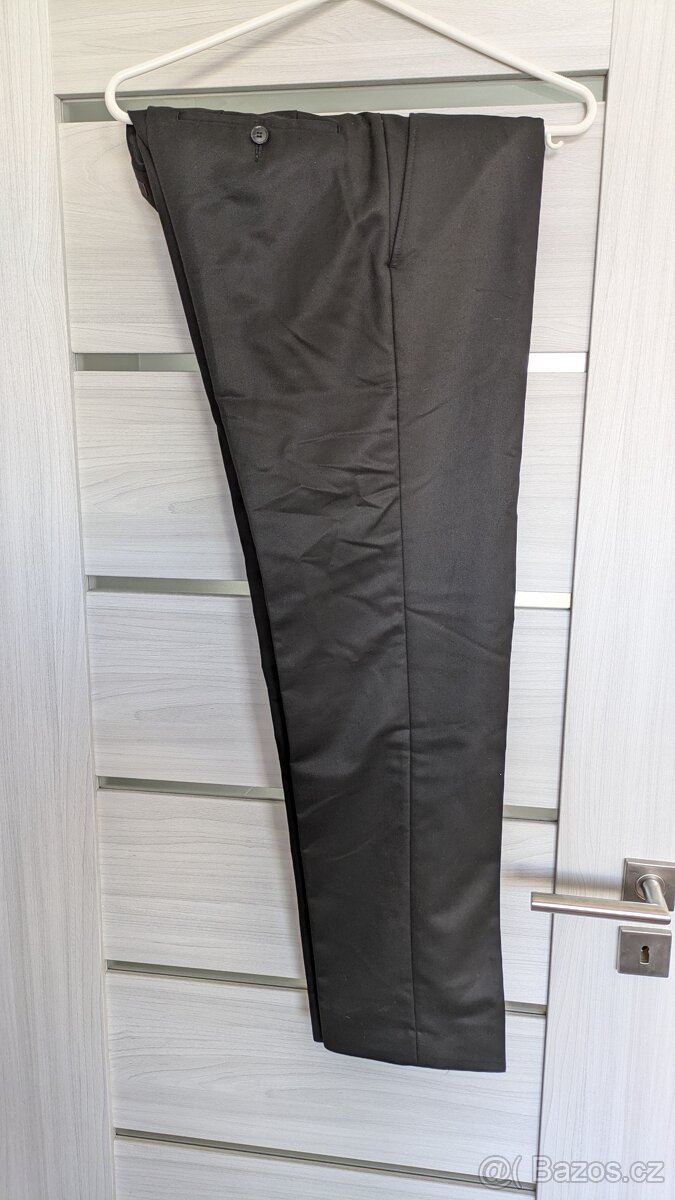 Prodám oblek + kabát - 2