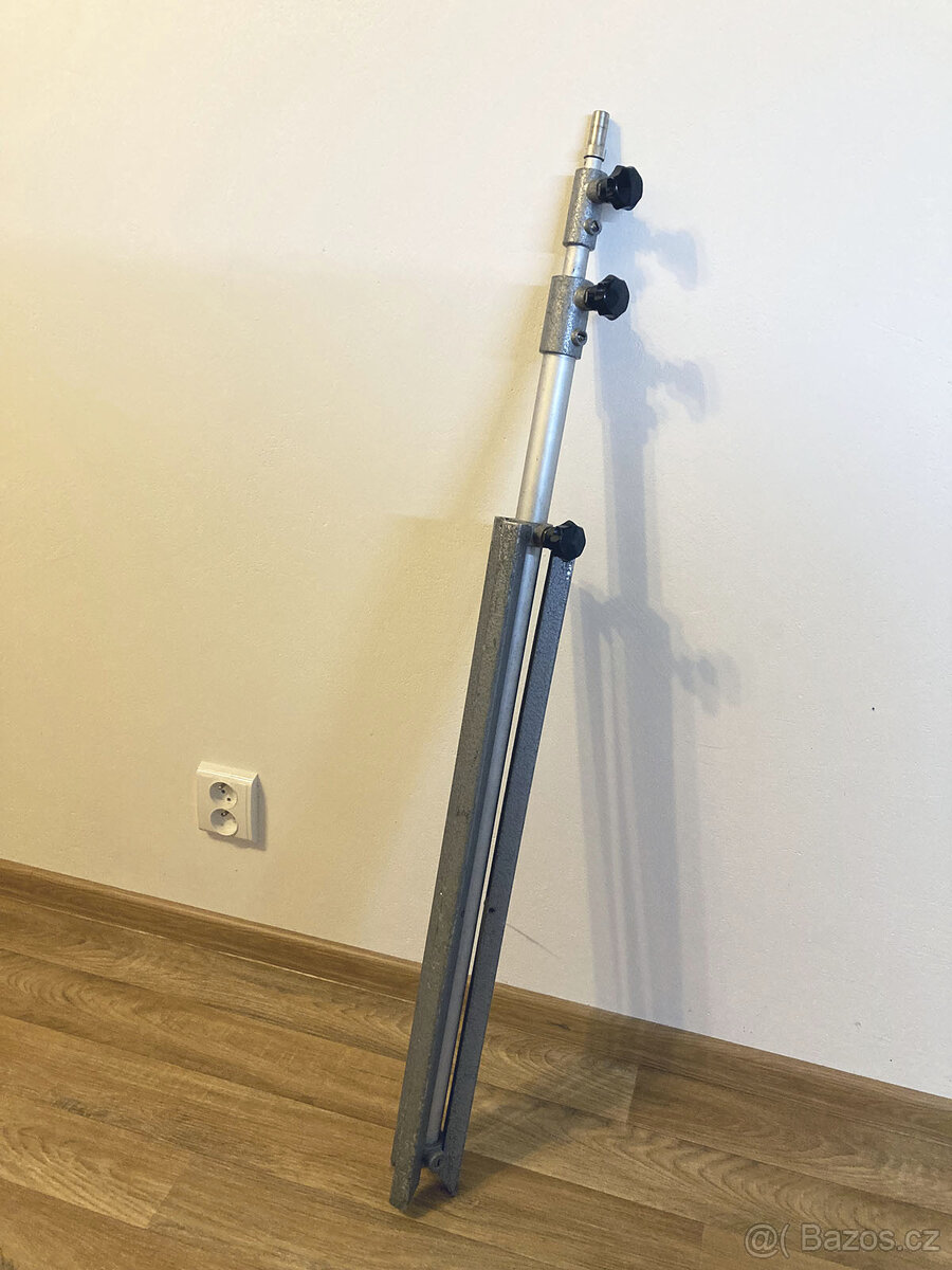 Studiový stativ na světlo - 2