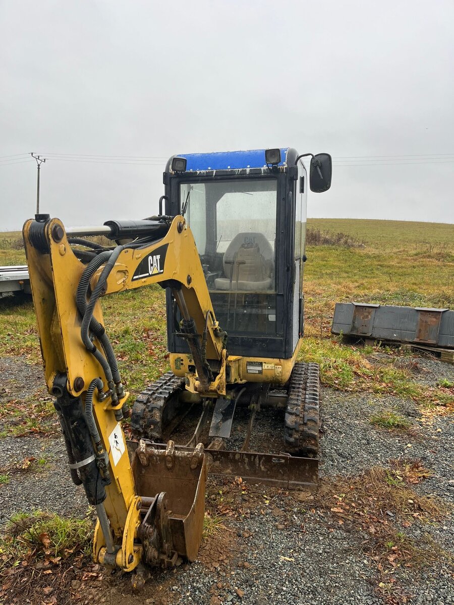 Minirypadlo CAT 301.8 (2005) – pouze 1 223 MTh - 2