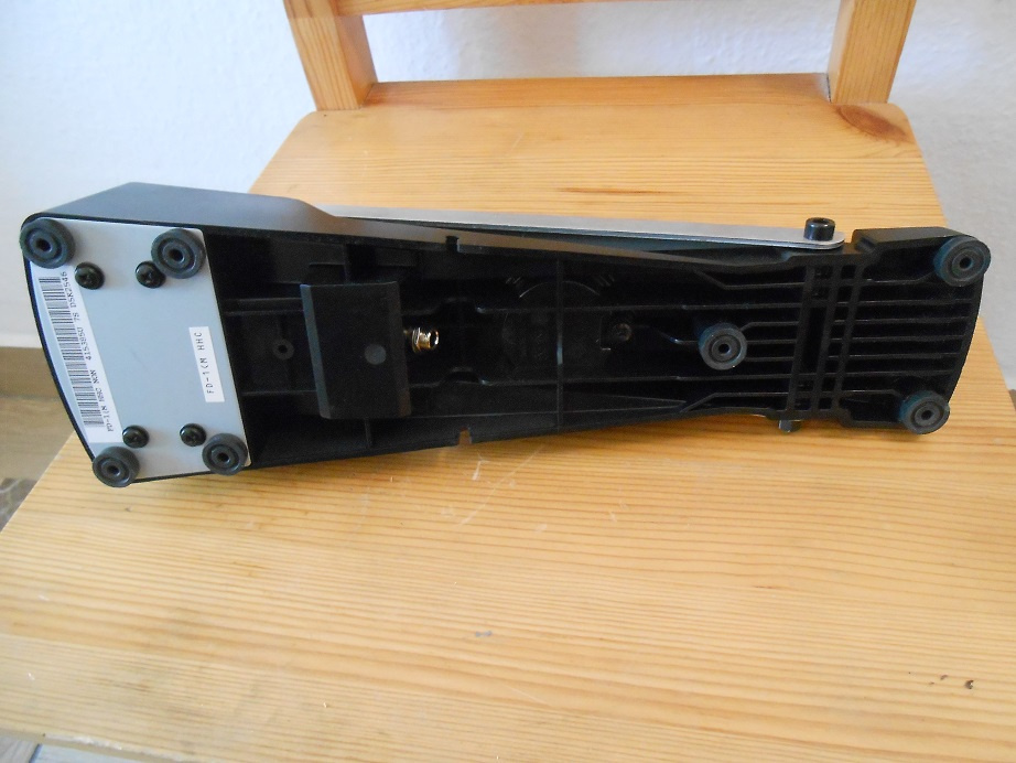 Prodám Hi-Hat pedál Roland FD.1 - 2