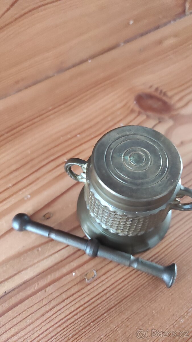 Malý mosazný hmoždíř - 2