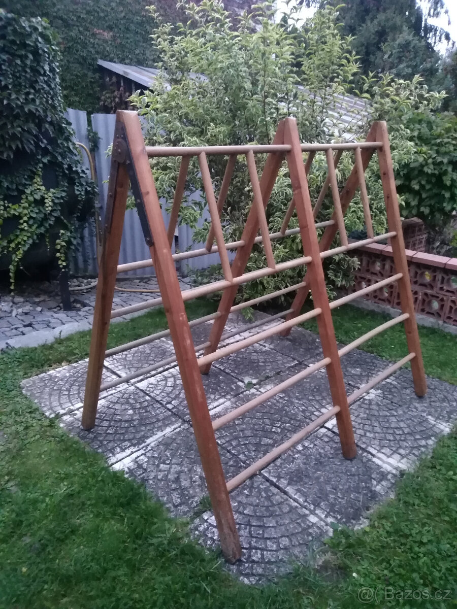 Dětská dřevěná zahradní prolézačka - SLEVA - 2