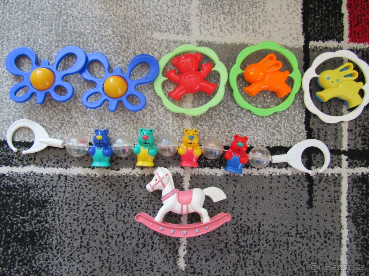 Retro hračky- chrastítka a bryndák - 2