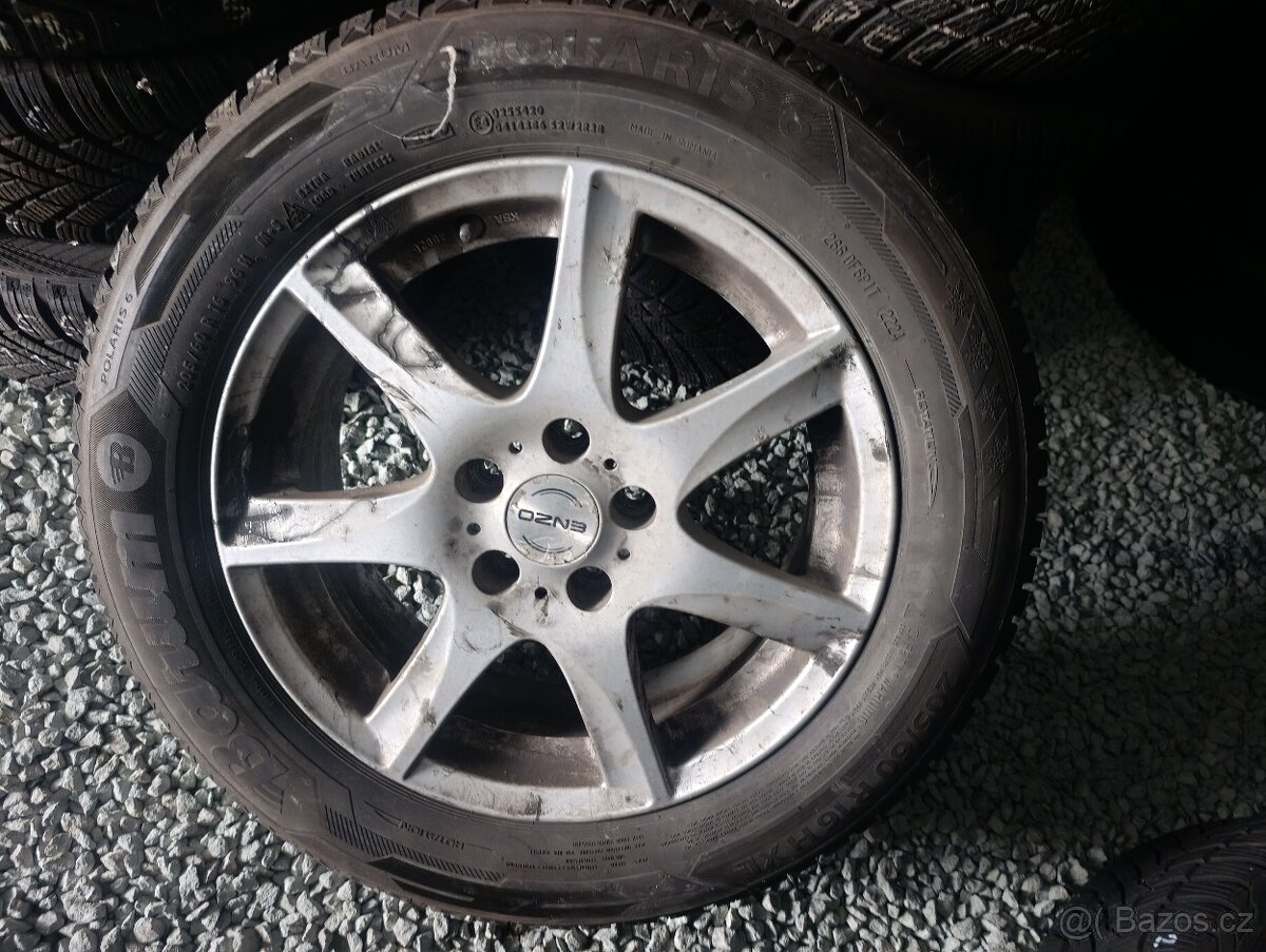 205/60/16 zimní 4 kusy . Super cena - 2