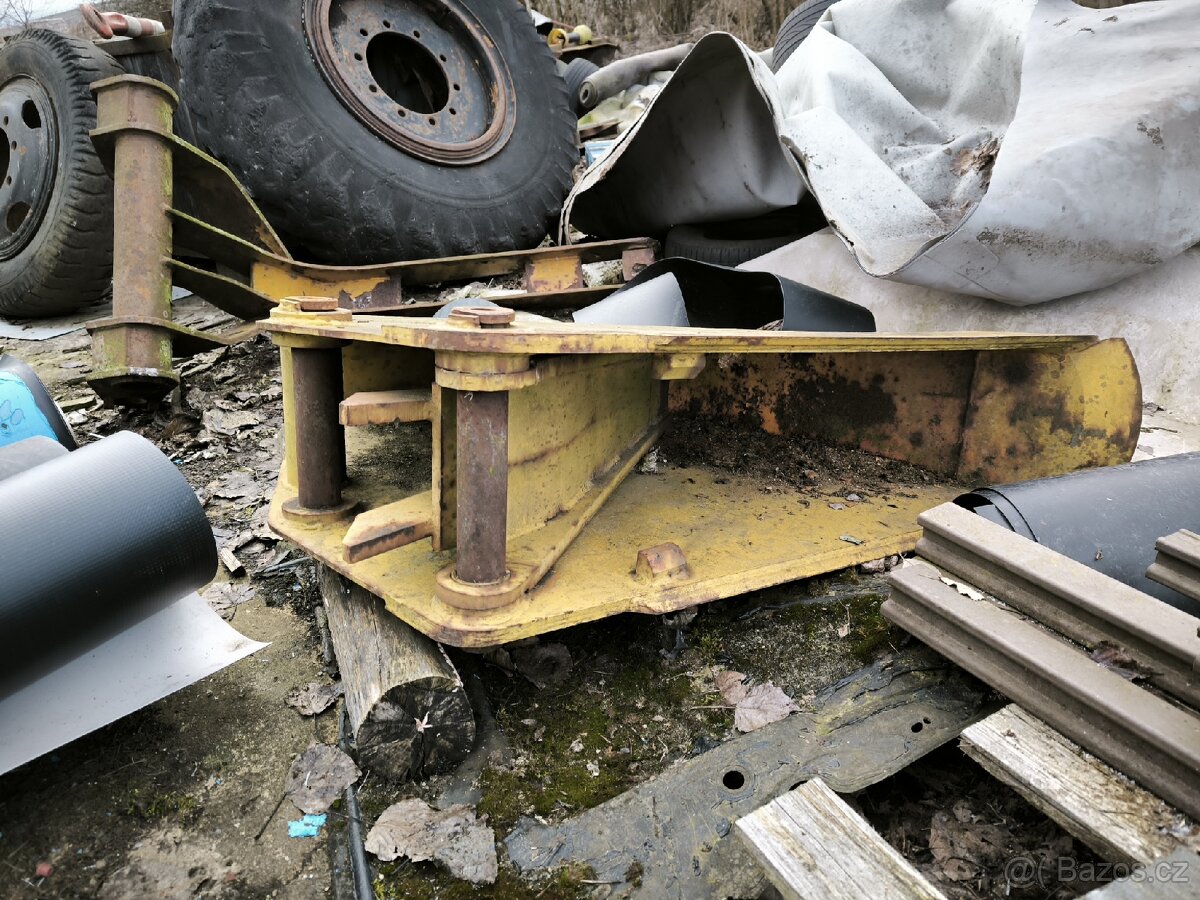 Lžíce podkop hon un 053 - 2