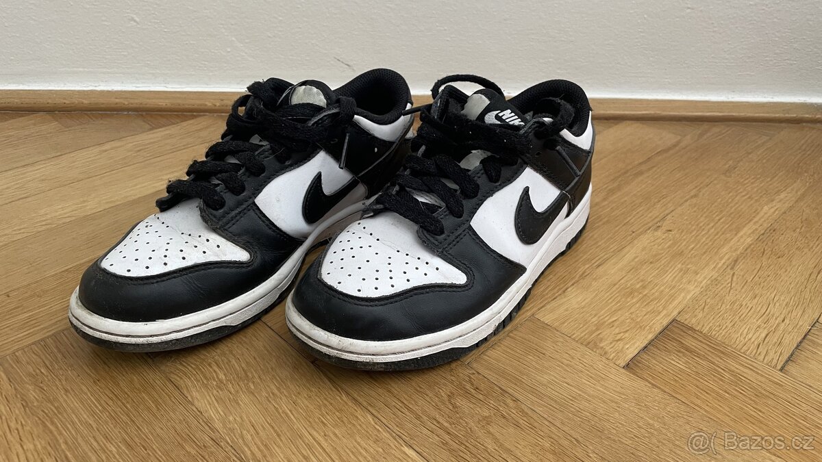 Nike Dunk Low Panda - 2