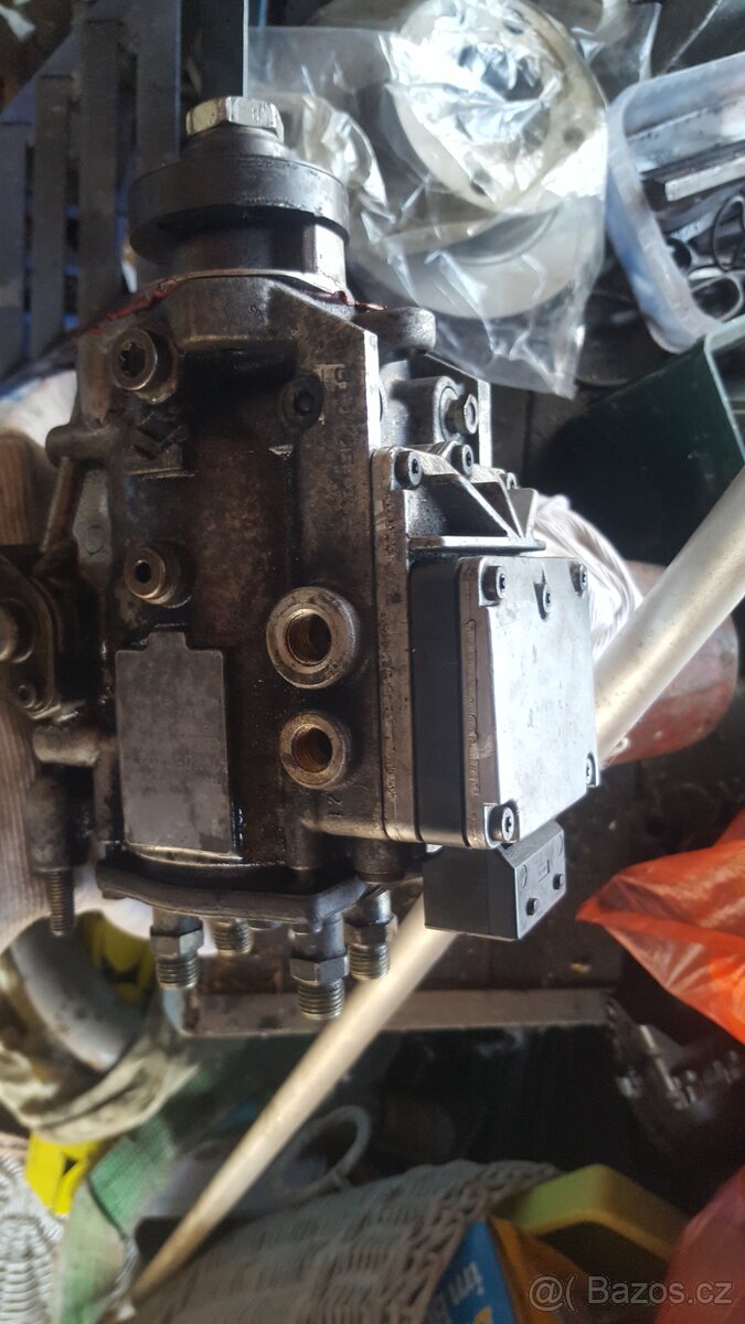 Naftové čerpadlo Ford - 2