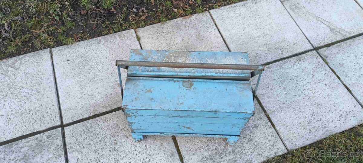 Pojízdný plechový box na nářadí - 2