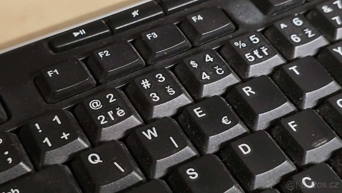 Logitech Wireless Keyboard K270 - 2