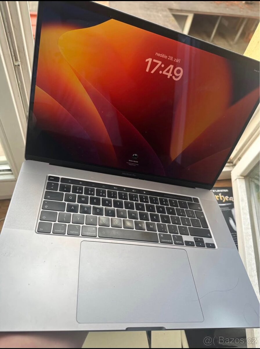 MacBook Pro 16” (2019) – i9 / 16 GB RAM / 1 TB - 2