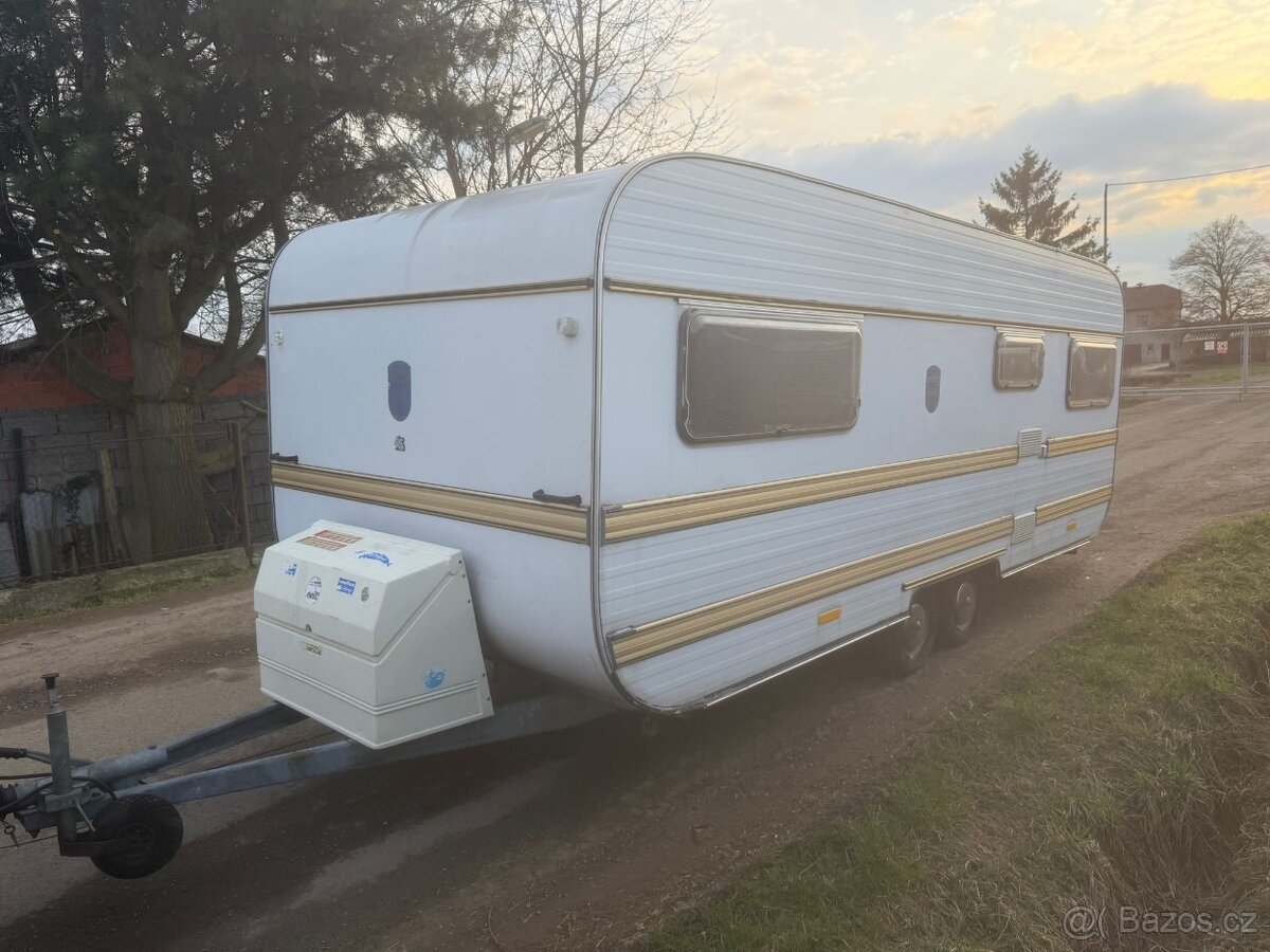 Karavan Weippert - 2