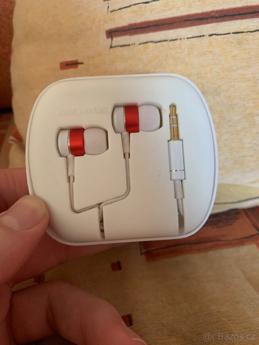 Drátová sluchátka - 2