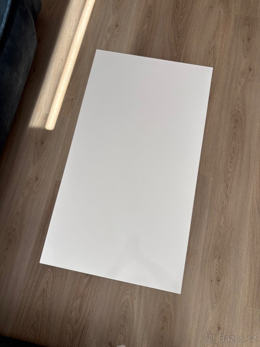 Bílý konferenční stolek - 2