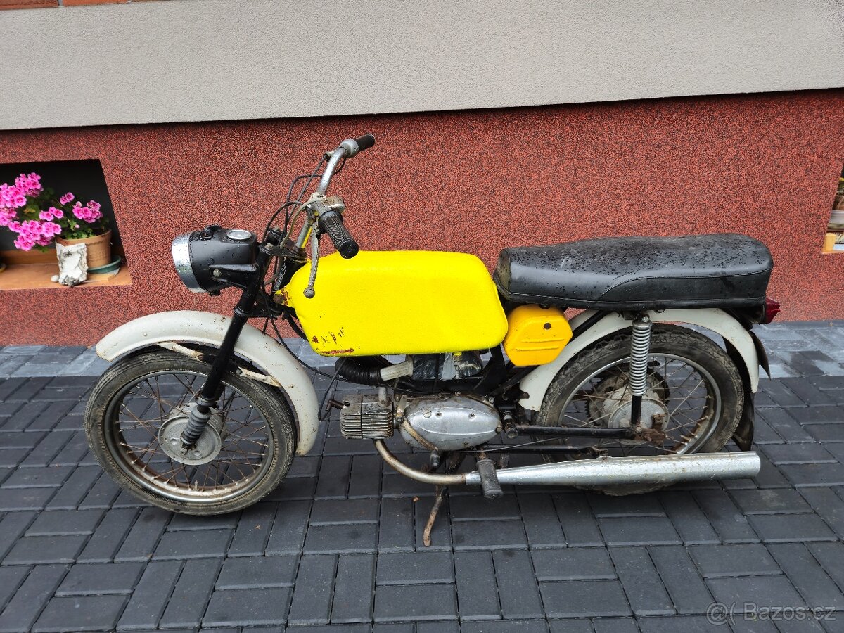 Jawa 23 Mustang bez TP, žlutý, 3. - 2