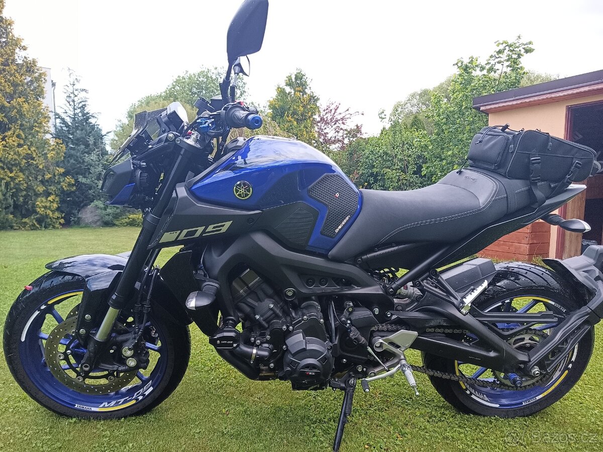 Yamaha MT 09 - 2
