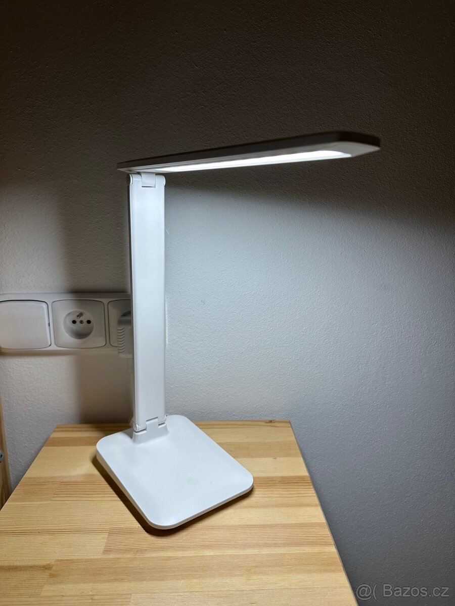 Stolní LED lampčka - 2