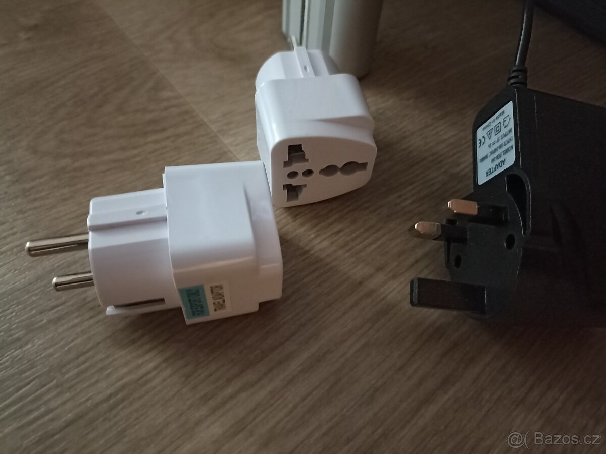 Přechodka na 220V do zahraničí za 50kč, i UK - 2