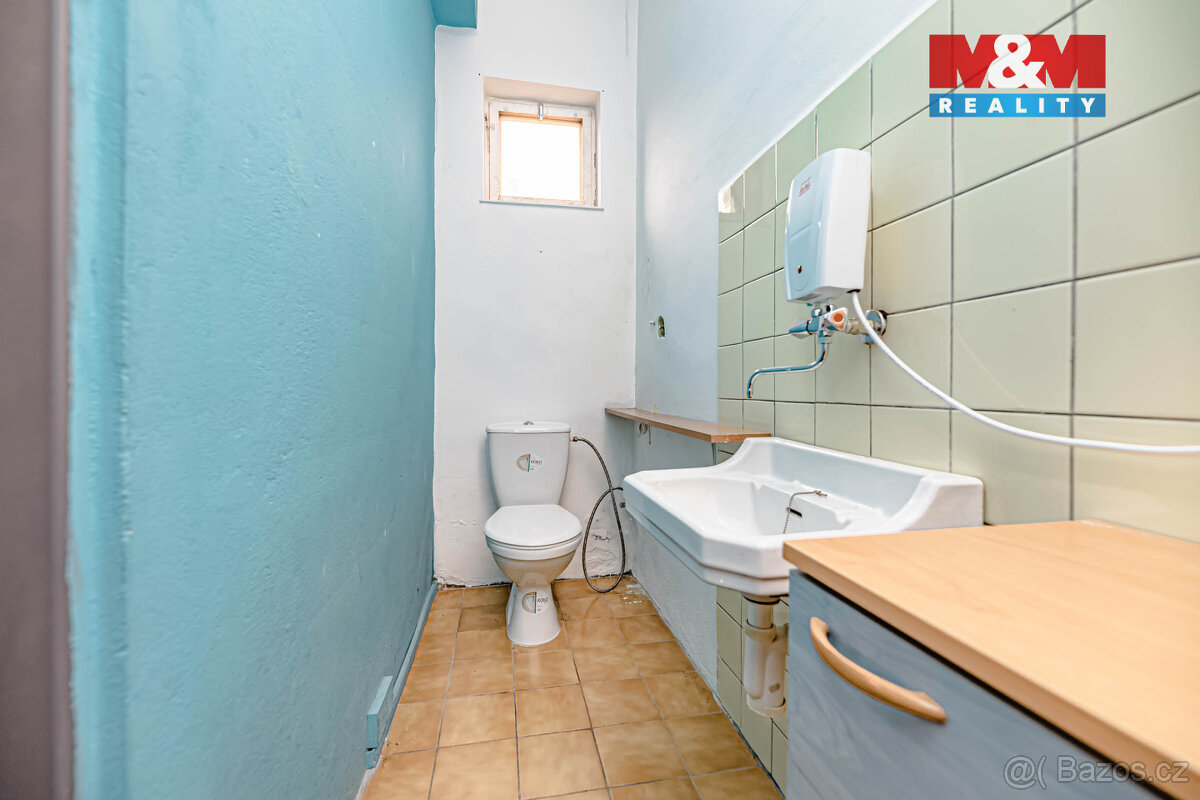 Prodej kanceláře v Častolovicích, ul. Komenského - 2