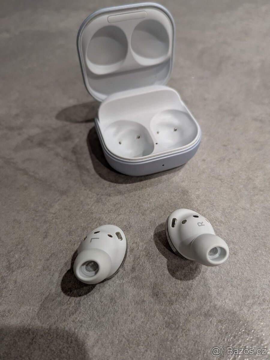 Koupím nabíjecí pouzdro Samsung Galaxy Buds Pro - 2