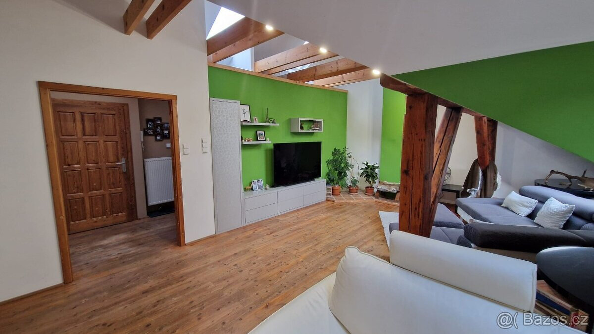 Prodej prostorného bytu 4+kk, 104 m² – Jihlava - 2