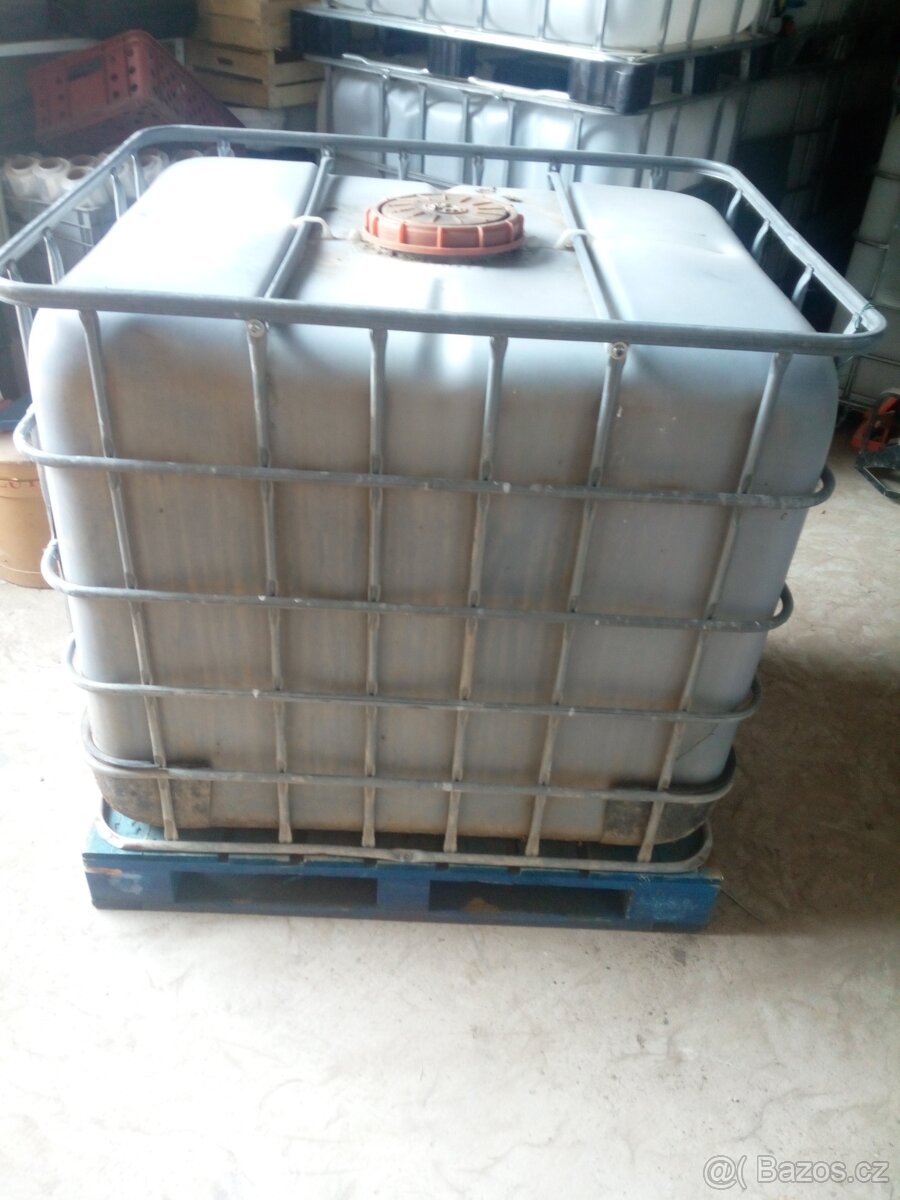 Znečištěné ibc nádrž 1000 litrů - 2