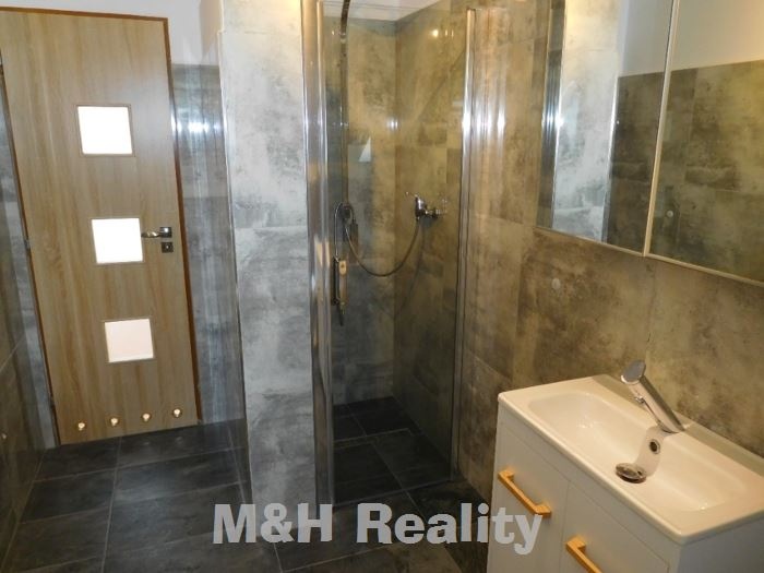 Prodej dvou apartmánů 2x 2+kk 74,4,m2,55m2 Ostravice - 2