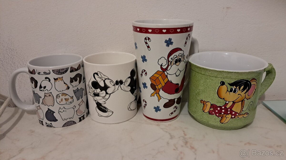 Větší množství hrnků, hrnky, hrnečky, mickey mouse atd. - 2