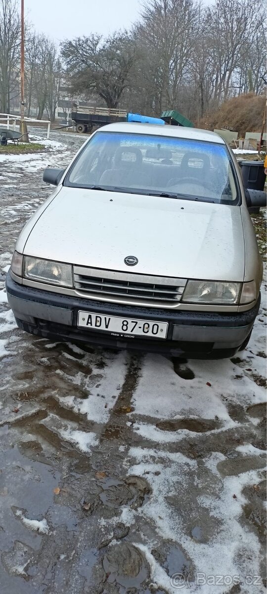 Opel Vectra 1.6i 55kw (1991) - 2