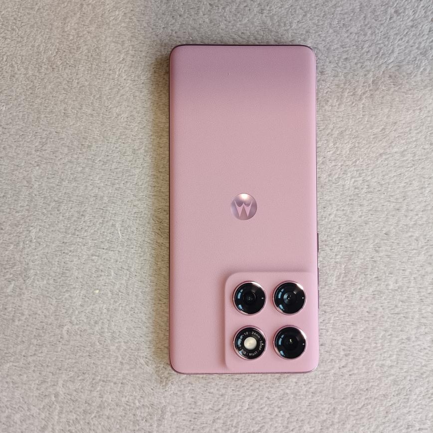 Motorola Edge Fusion - 2