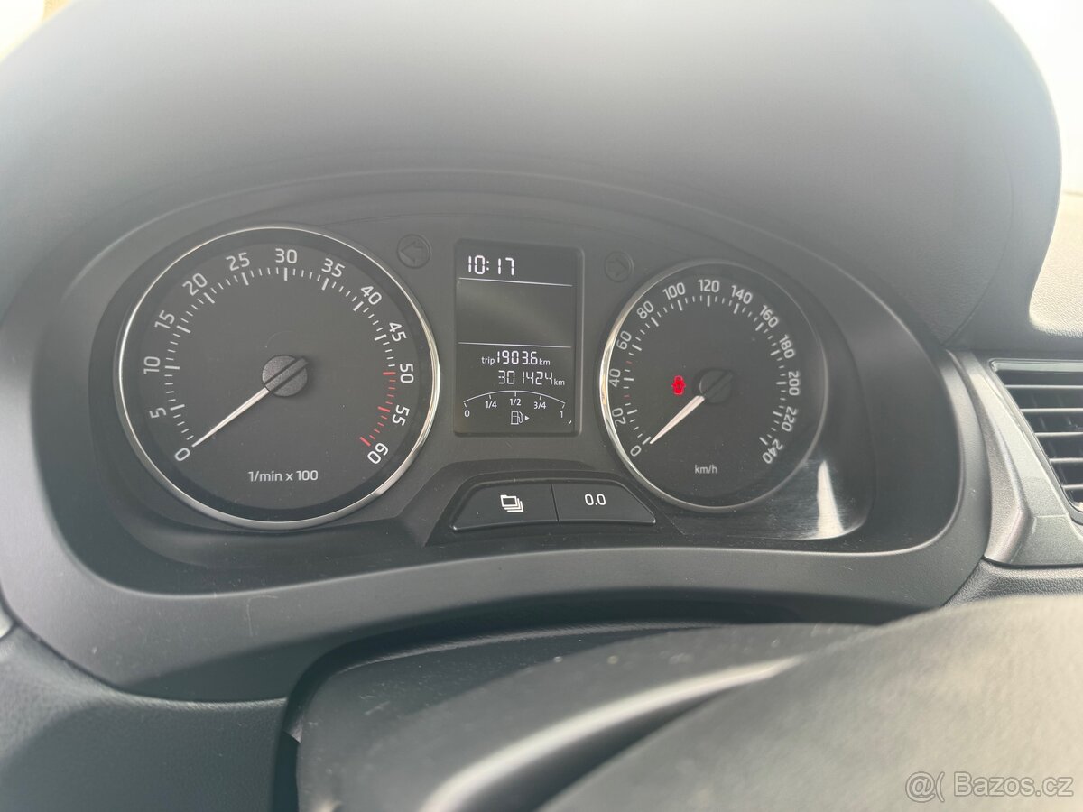 Škoda rapid 1.6 tdi - 2