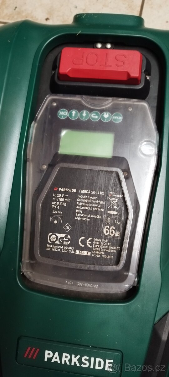 Prodám robotickou sekačku Parkside PMRDA na 1000m2 - 2