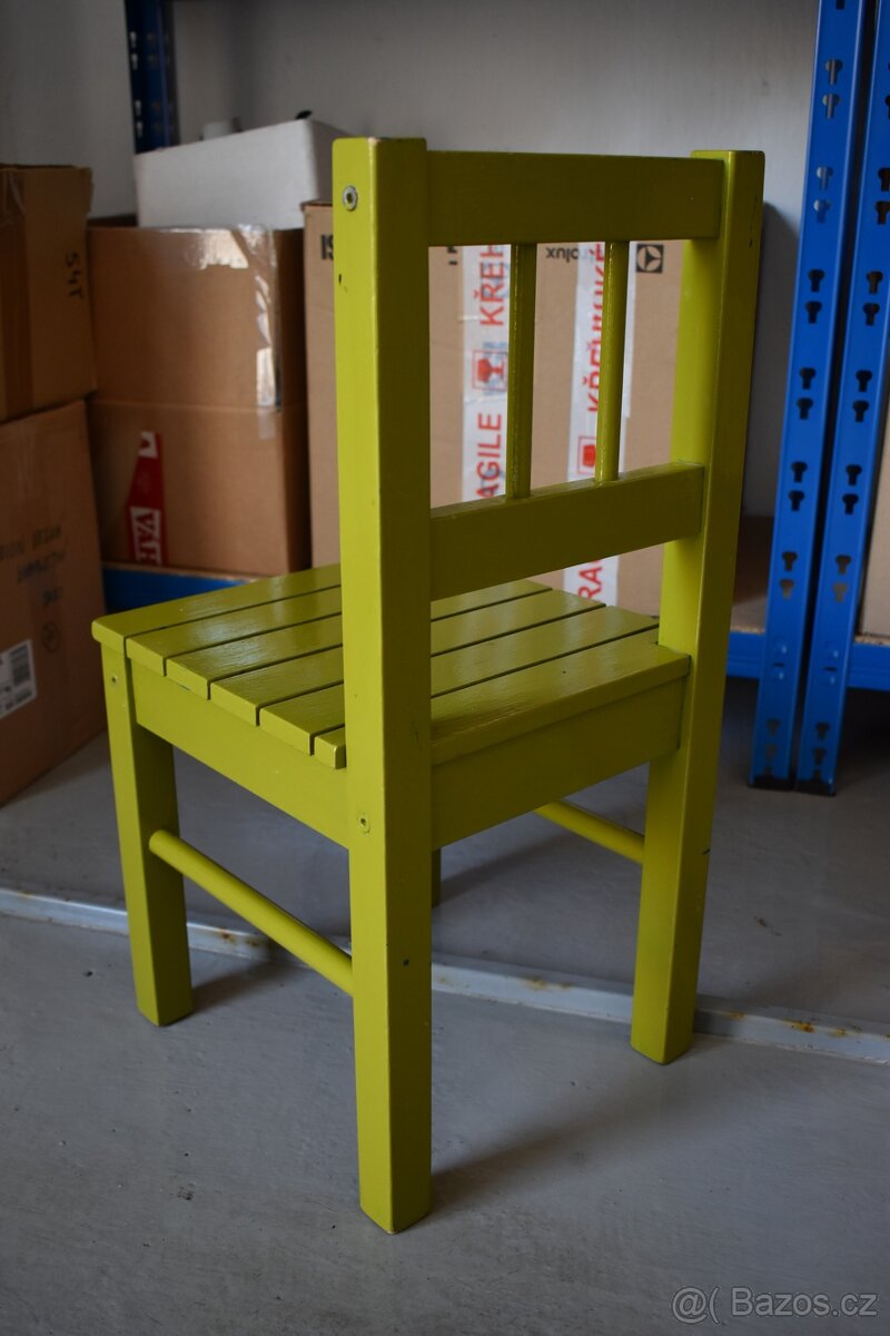 Dětská dřevěná židlička - 2