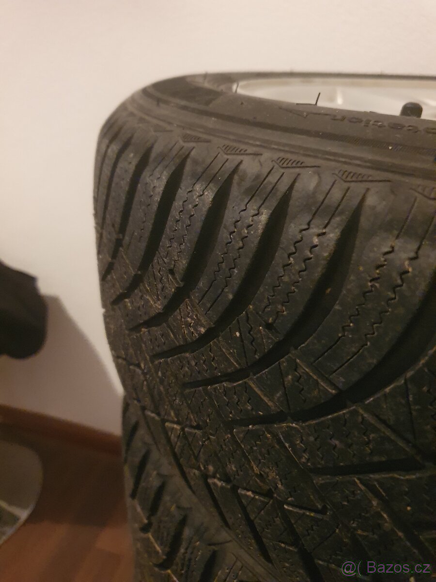 Prodám 205/55 r16 M+S - 2