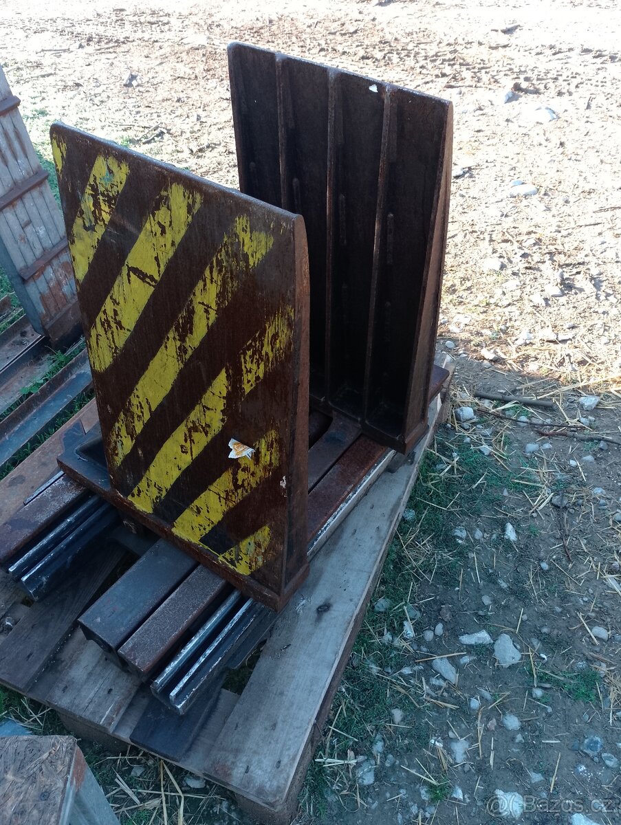 Kleště na vysokozdvižný vozík - 2