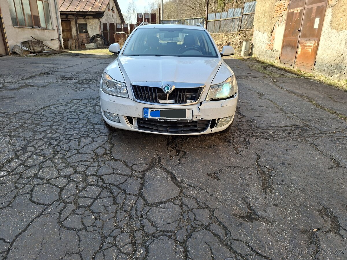 Škoda Octavia - 2
