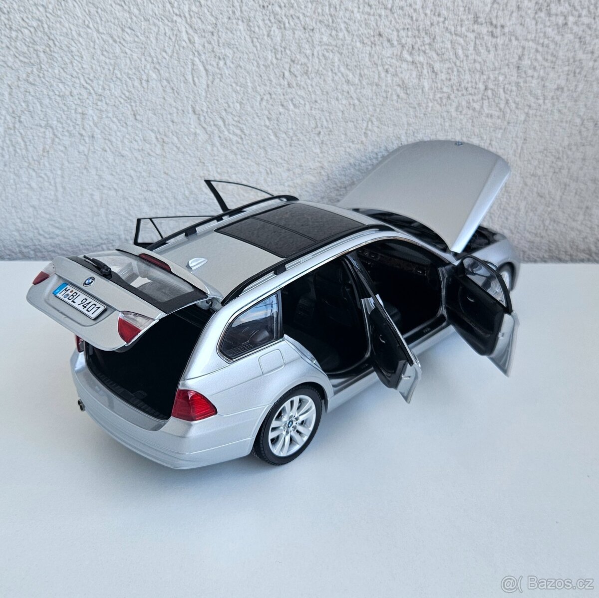 BMW E91 1:18 Kyosho TOP STAV - 2