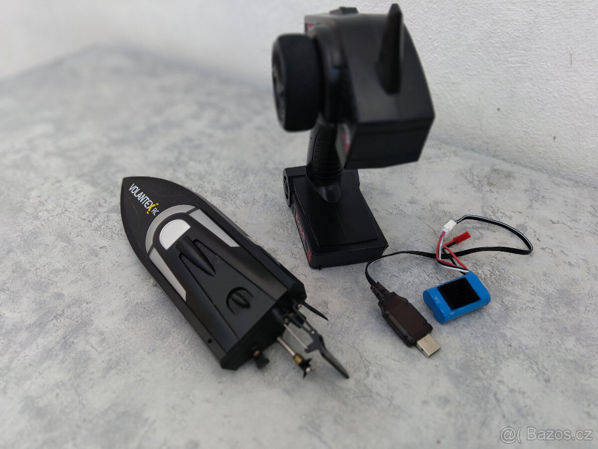 Motorový člun na dálkové ovládání Volantex RTR - 2