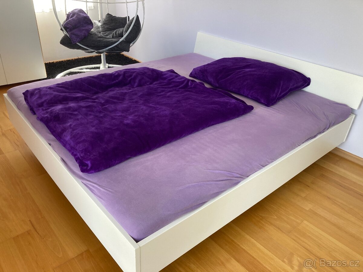 Bílá postel 180 x200 - 2