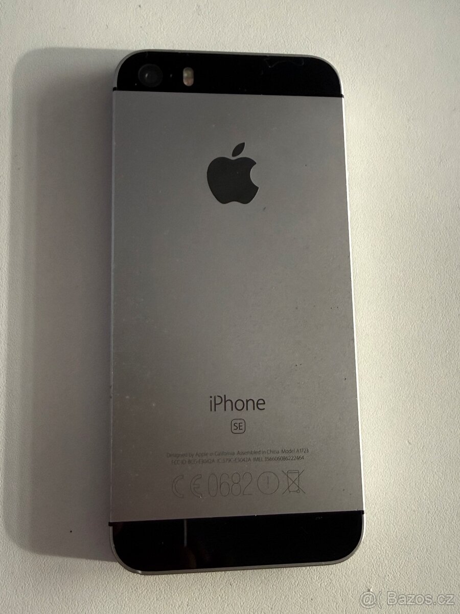 iPhone SE 32GB - 2